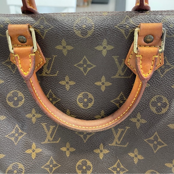 Louis Vuitton Speedy 30 Bag - Picture 4 of 17